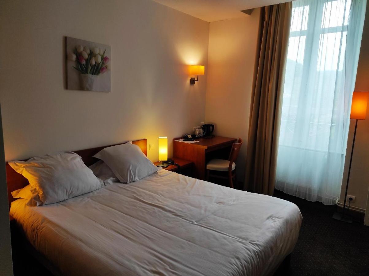 Hotel La Riviere Entraygues-sur-Truyère Buitenkant foto