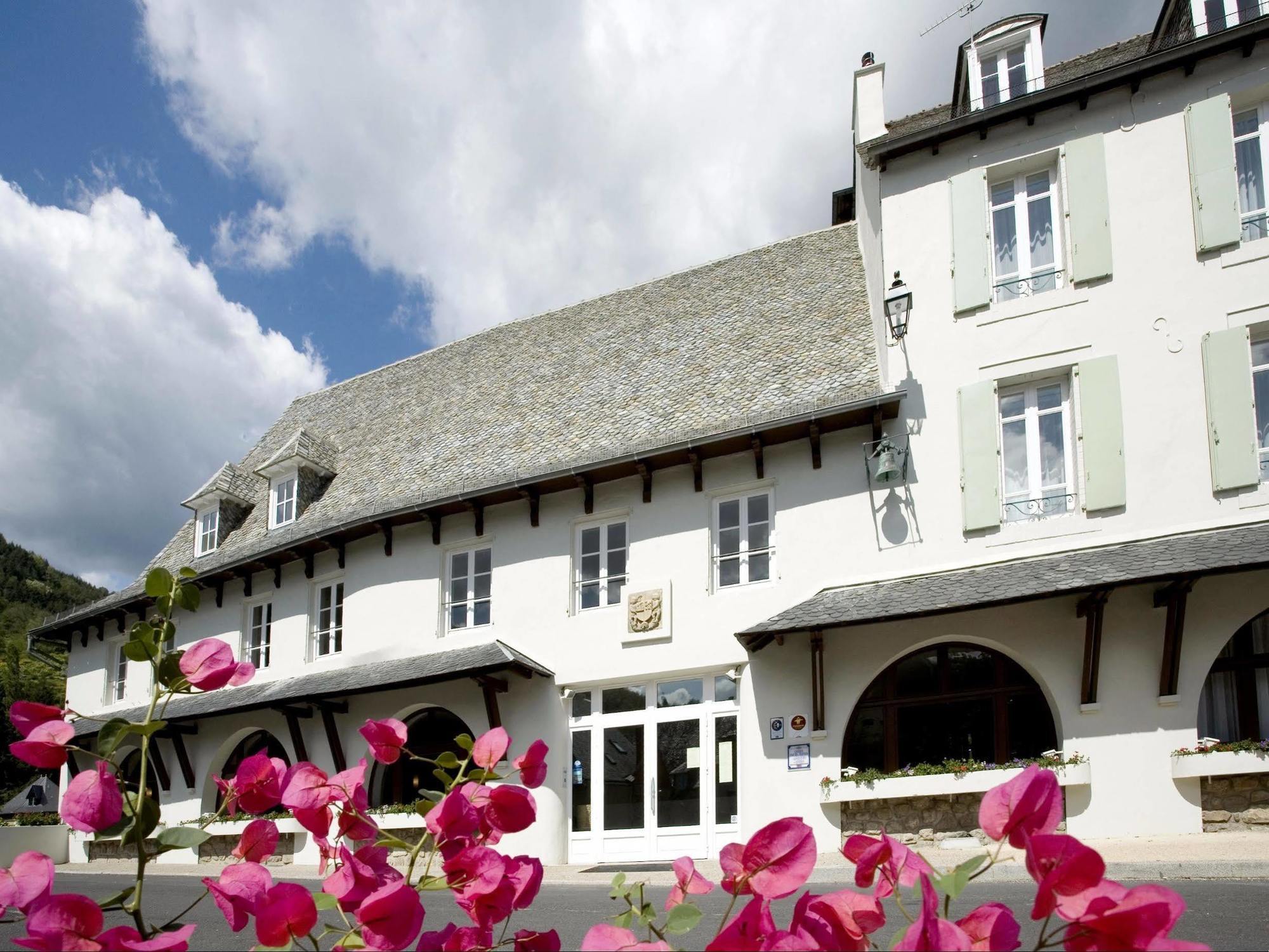 Hotel La Riviere Entraygues-sur-Truyère Buitenkant foto