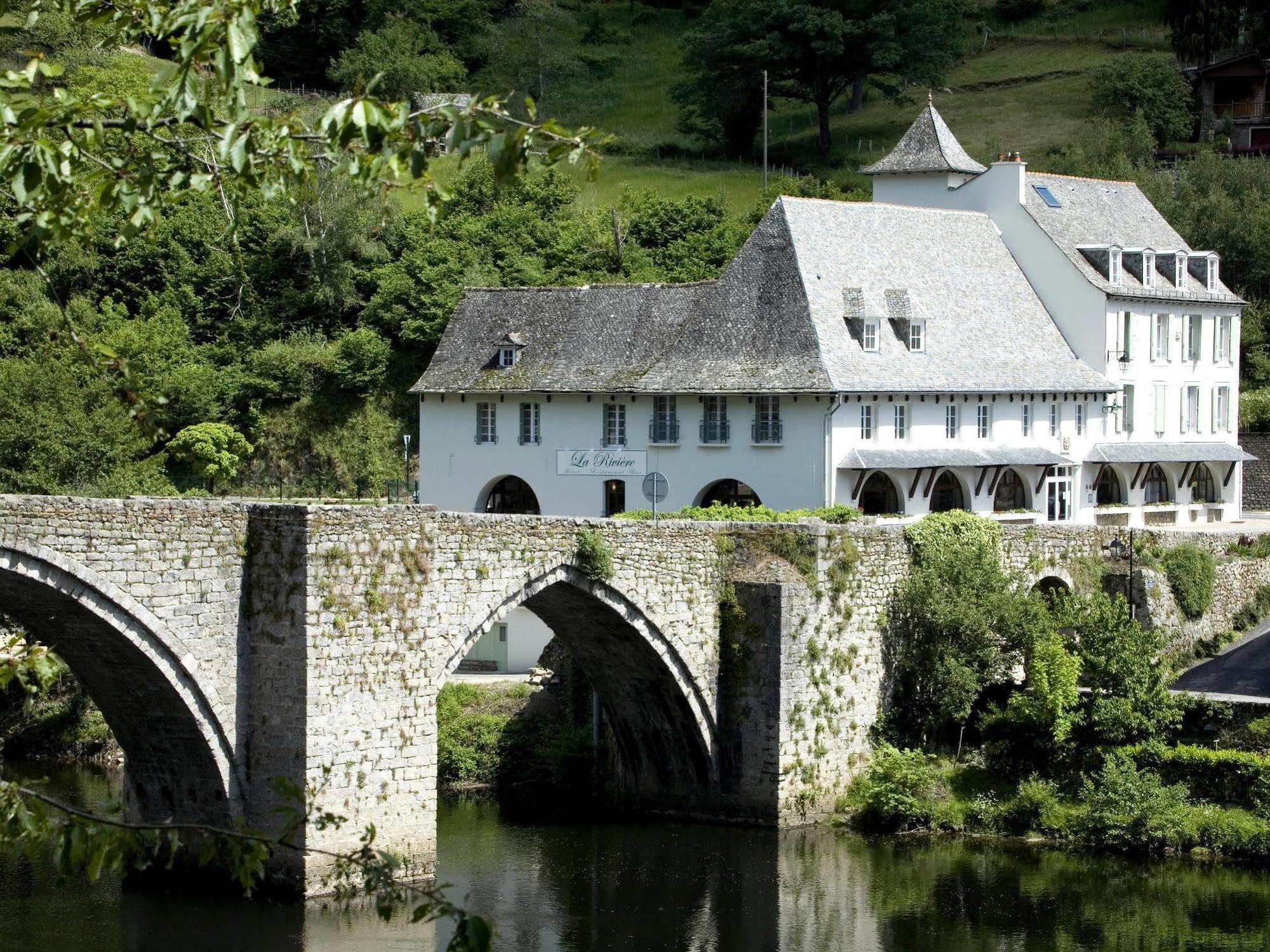Hotel La Riviere Entraygues-sur-Truyère Buitenkant foto